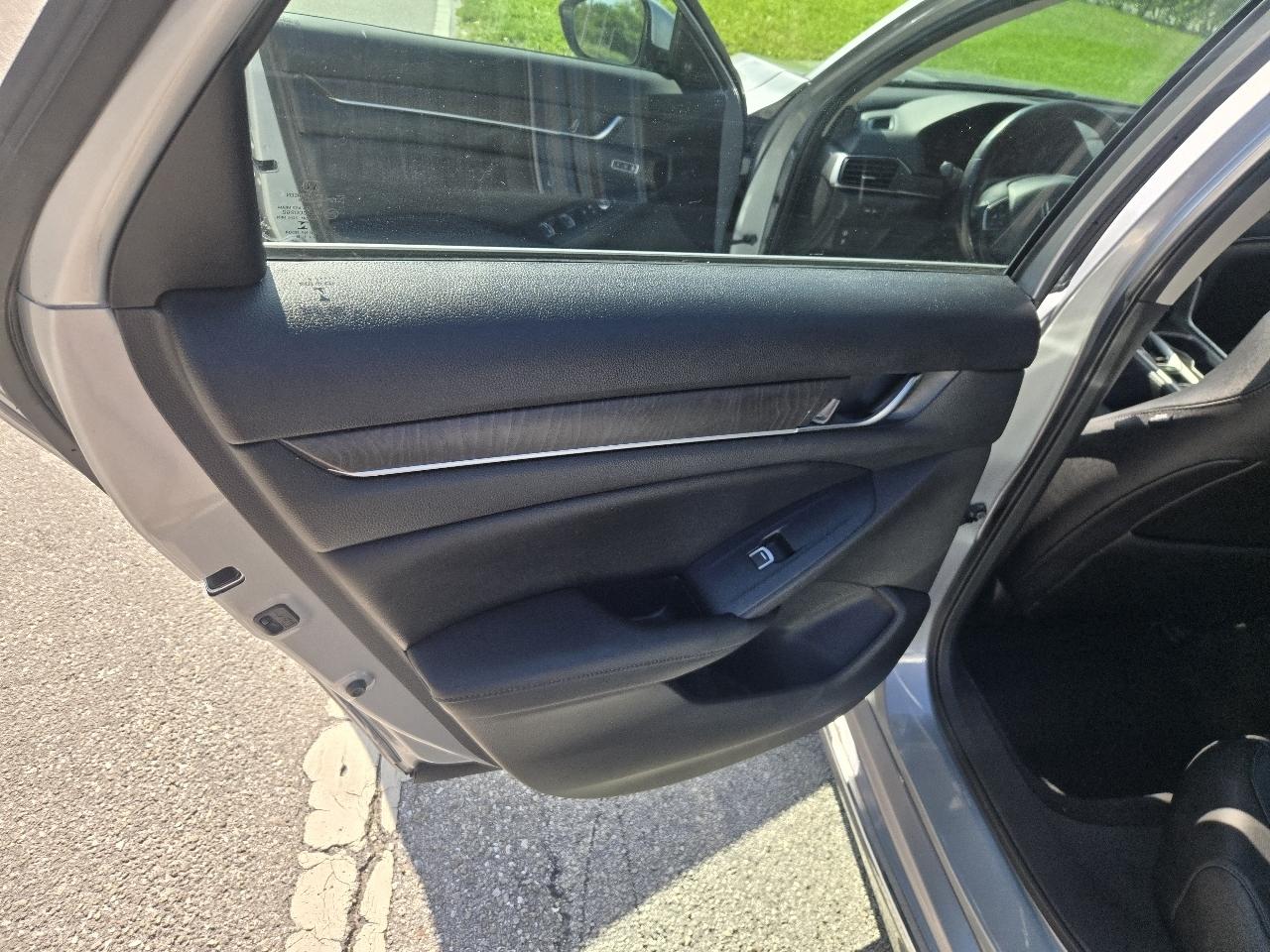 Honda Accord EX-L Sedan AT with Navigation System and XM Radio 2019