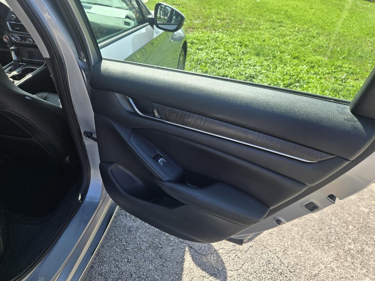 Honda Accord EX-L Sedan AT with Navigation System and XM Radio 2019
