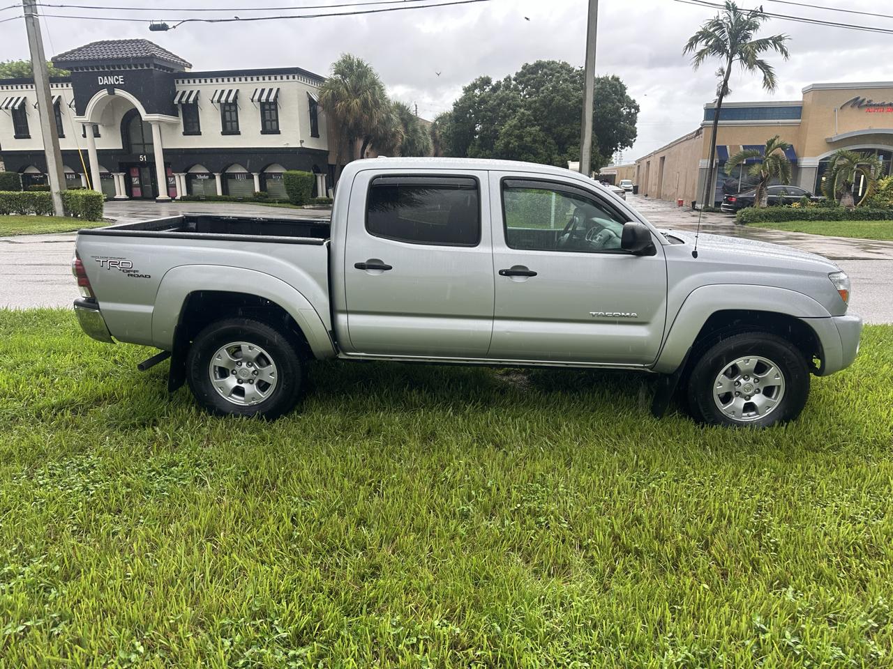 Toyota Tacoma TRD Off Road Double Cab 5' Bed V6 4x4 AT (Natl) 2009