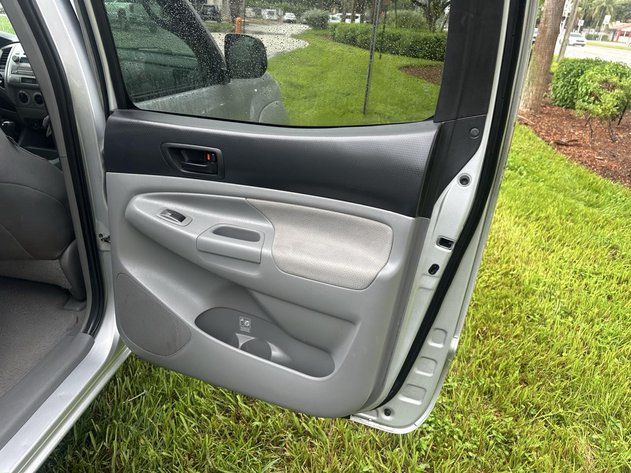 Toyota Tacoma TRD Off Road Double Cab 5' Bed V6 4x4 AT (Natl) 2009