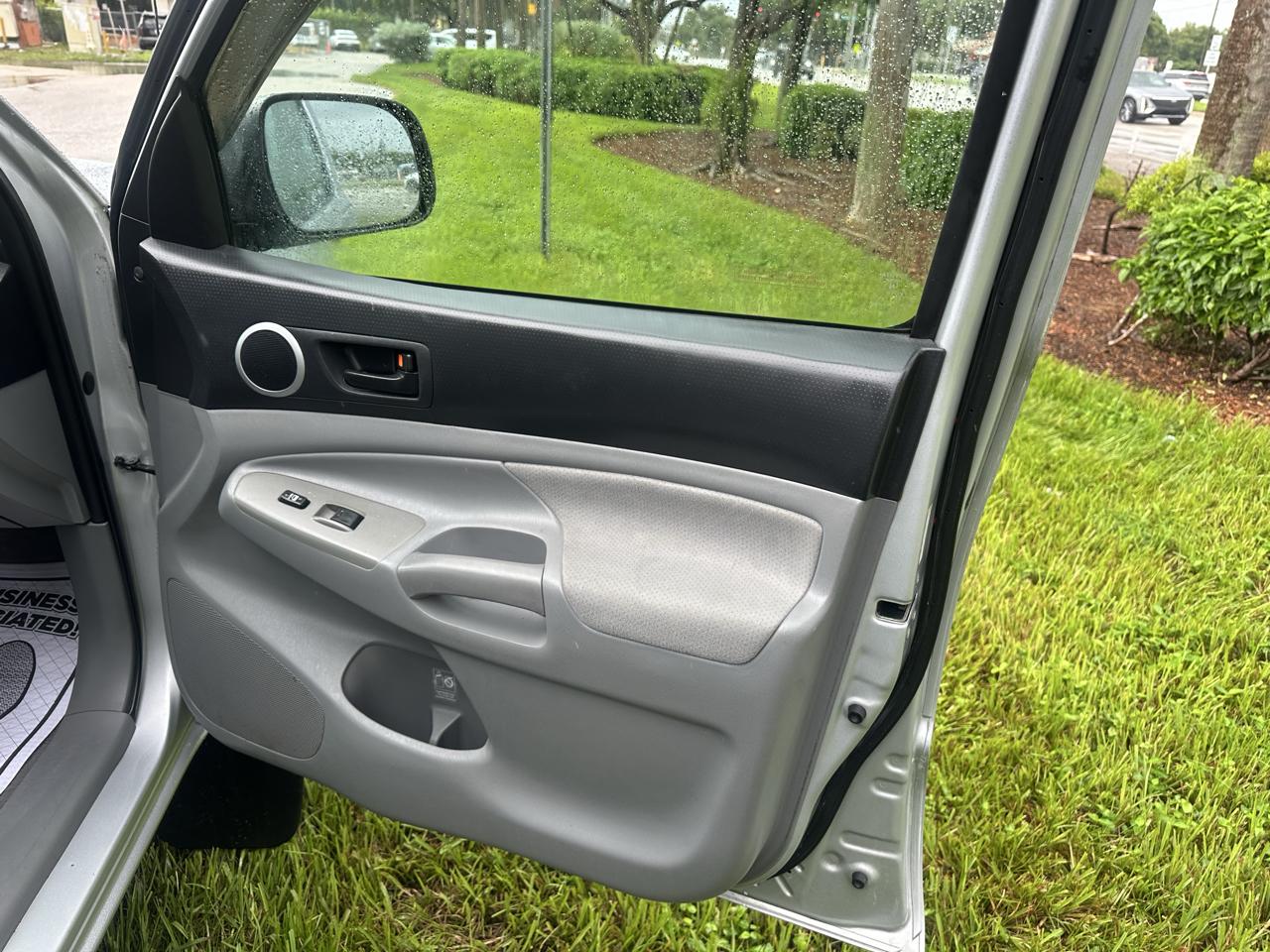 Toyota Tacoma TRD Off Road Double Cab 5' Bed V6 4x4 AT (Natl) 2009