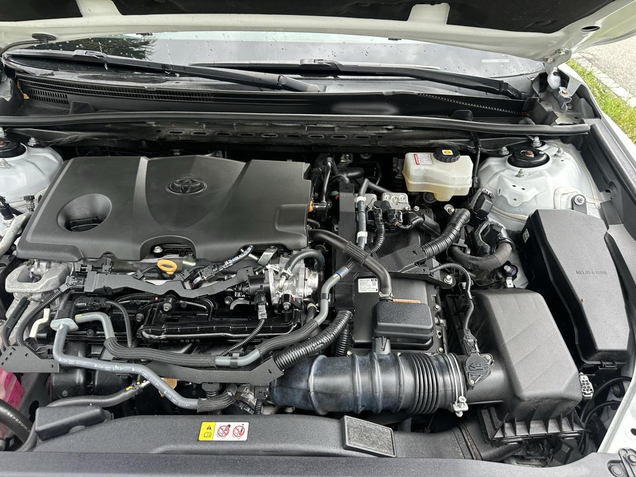 Toyota Camry Hybrid XLE 2023