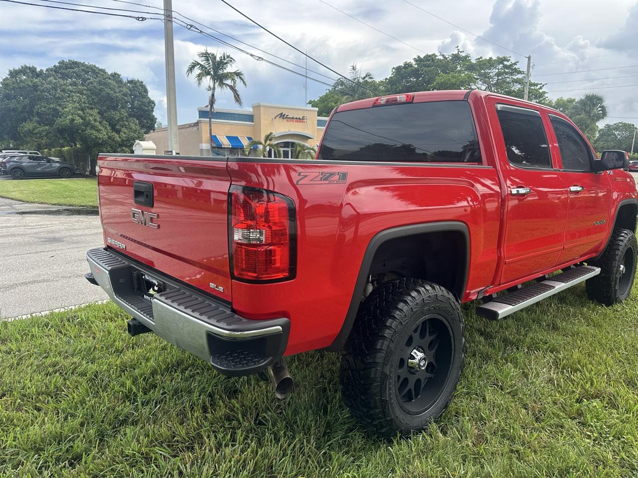 GMC Sierra 1500 4WD Crew Cab 143.5" SLE 2016