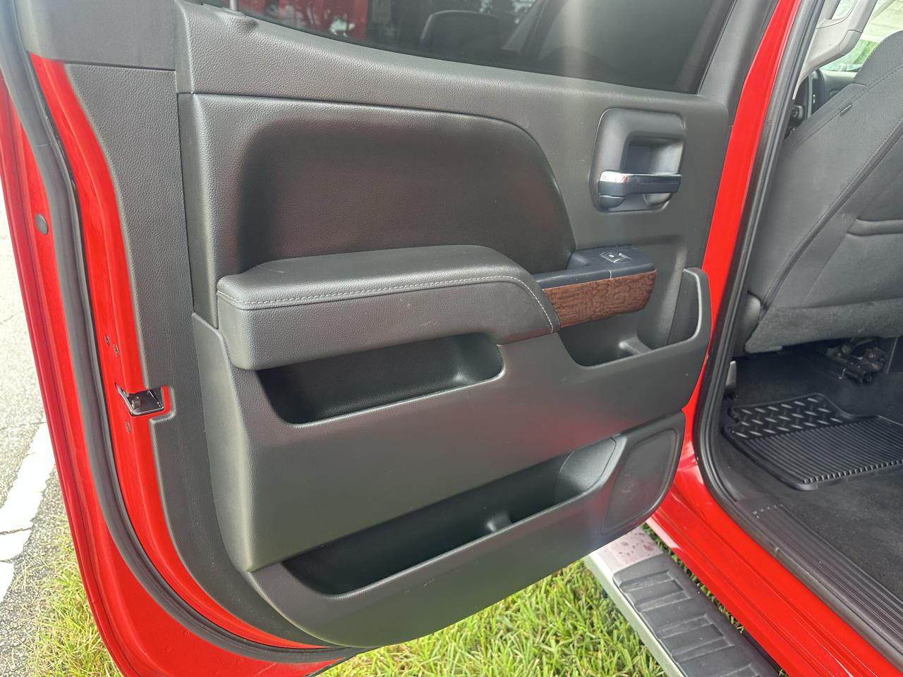 GMC Sierra 1500 4WD Crew Cab 143.5" SLE 2016