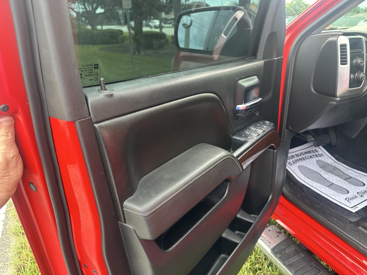 GMC Sierra 1500 4WD Crew Cab 143.5" SLE 2016