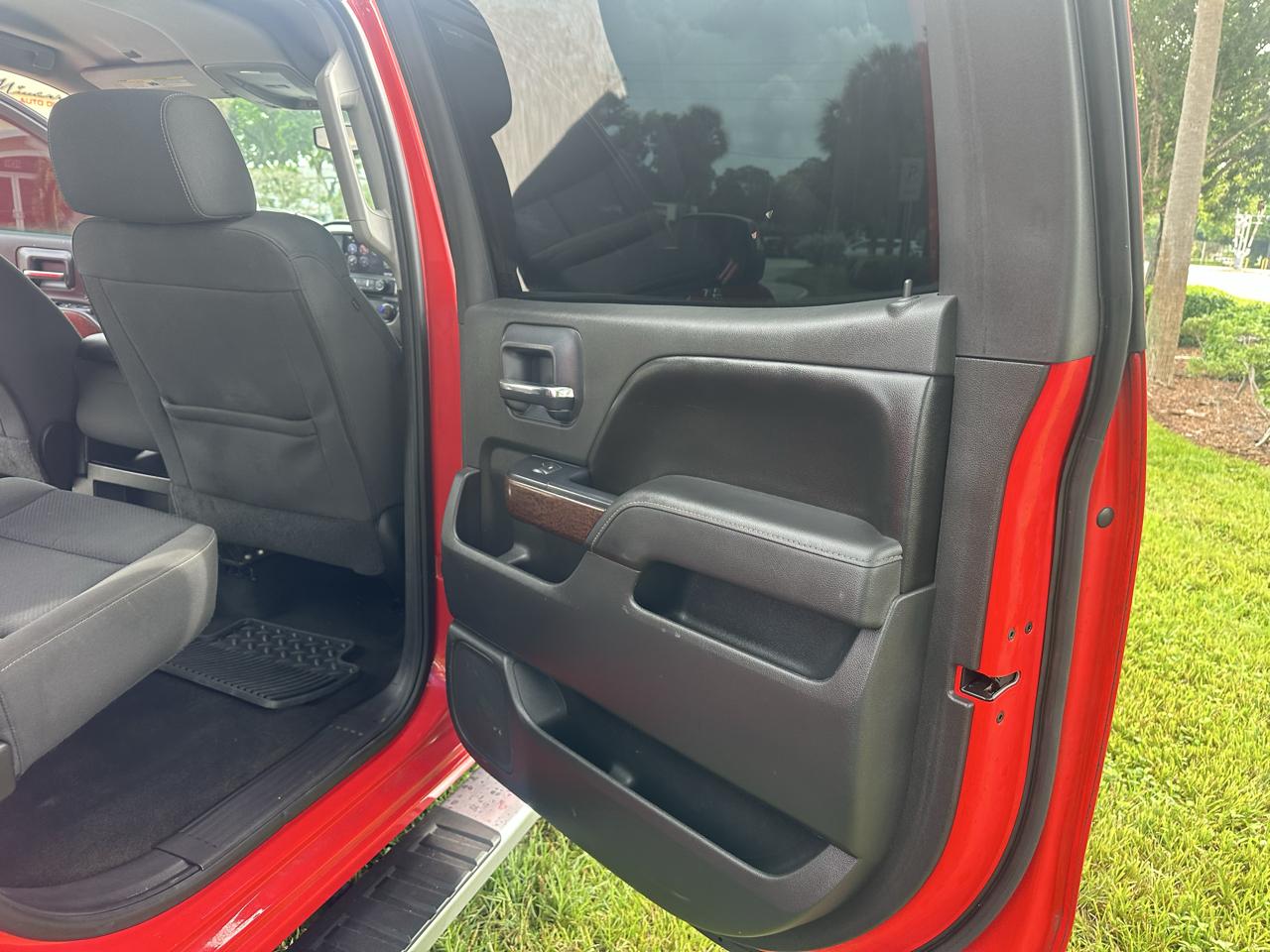 GMC Sierra 1500 4WD Crew Cab 143.5" SLE 2016