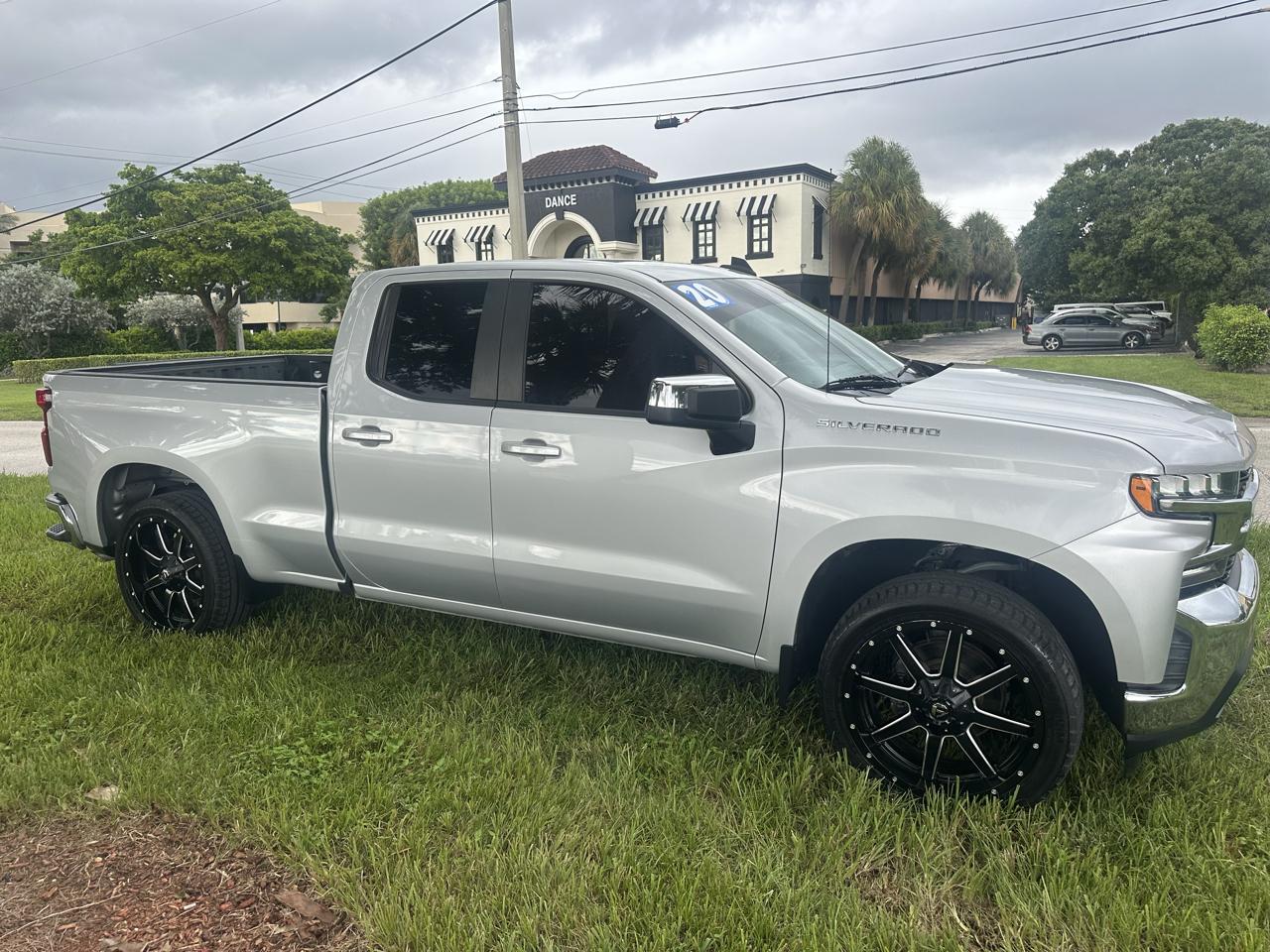Chevrolet Silverado 1500 1LT Double Cab 2WD 2020