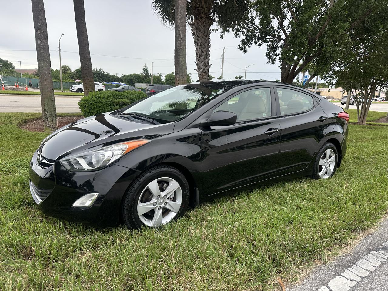 Hyundai Elantra Limited 2012