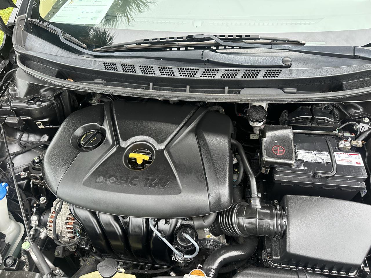 Hyundai Elantra Limited 2012
