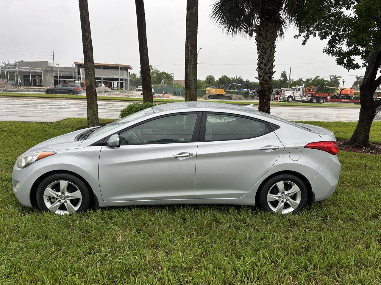 Hyundai Elantra Limited 2013