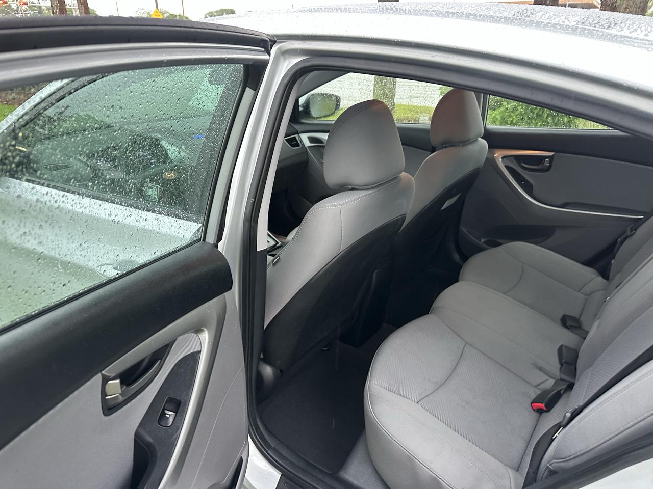 Hyundai Elantra Limited 2013