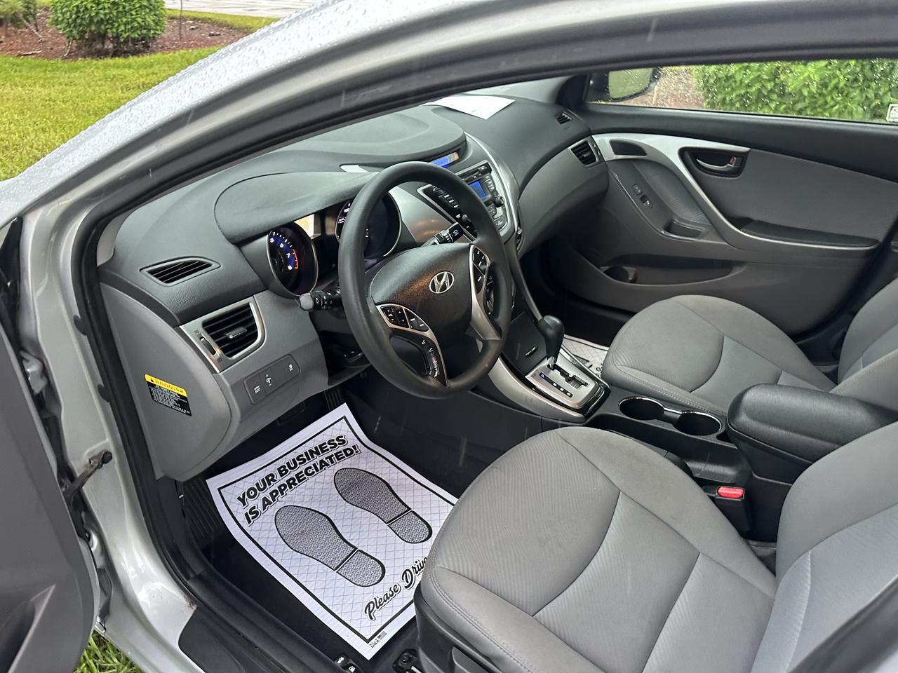 Hyundai Elantra Limited 2013