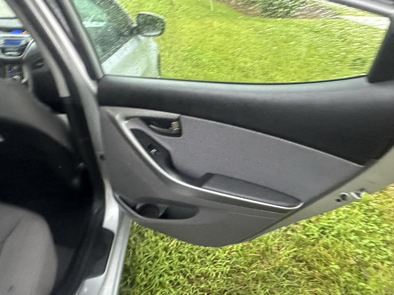 Hyundai Elantra Limited 2013