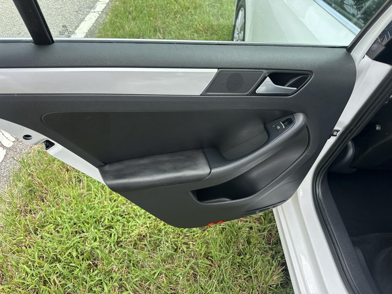 Volkswagen Jetta SE 2014