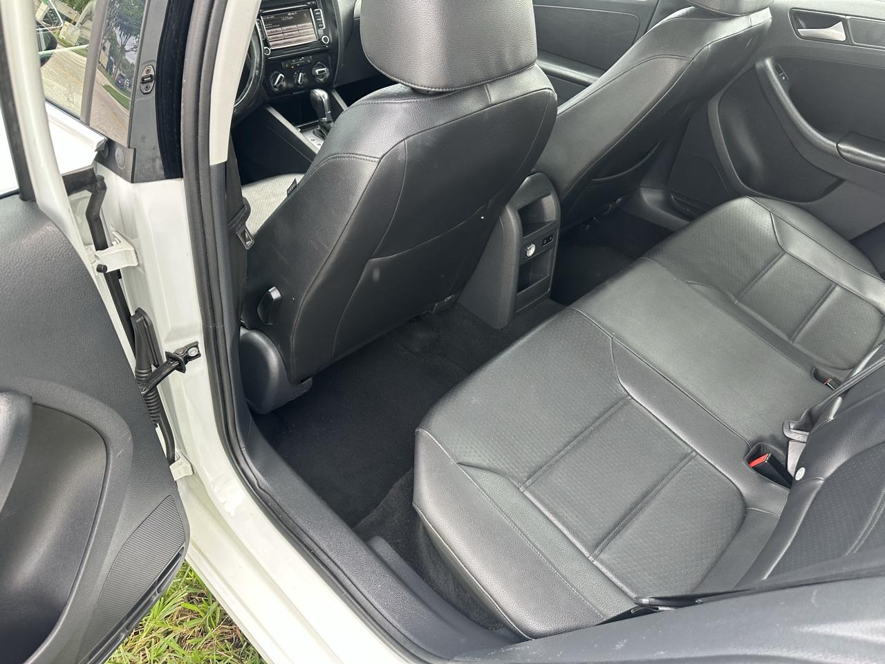 Volkswagen Jetta SE 2014