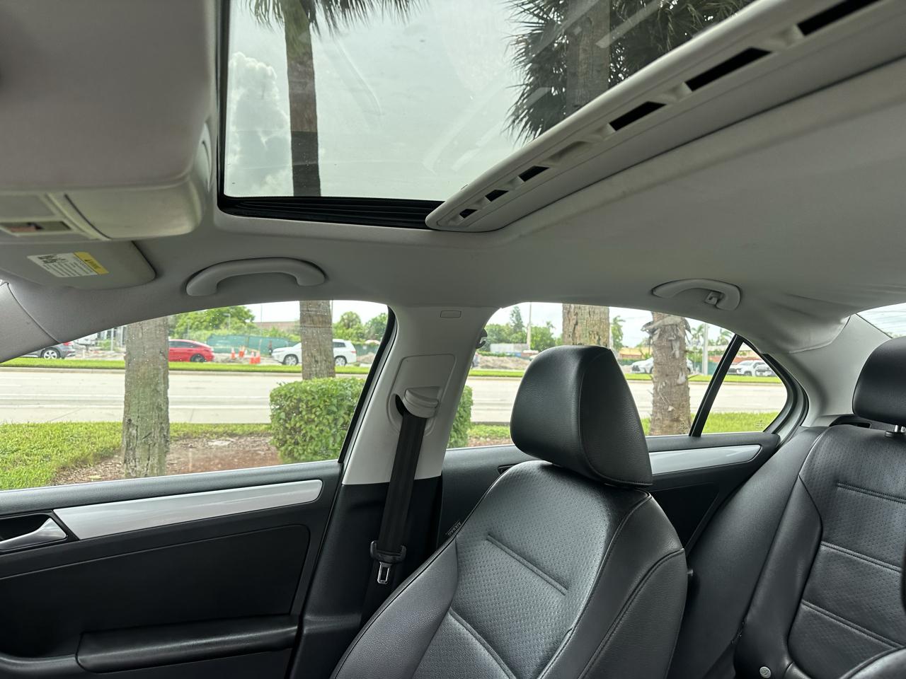 Volkswagen Jetta SE 2014