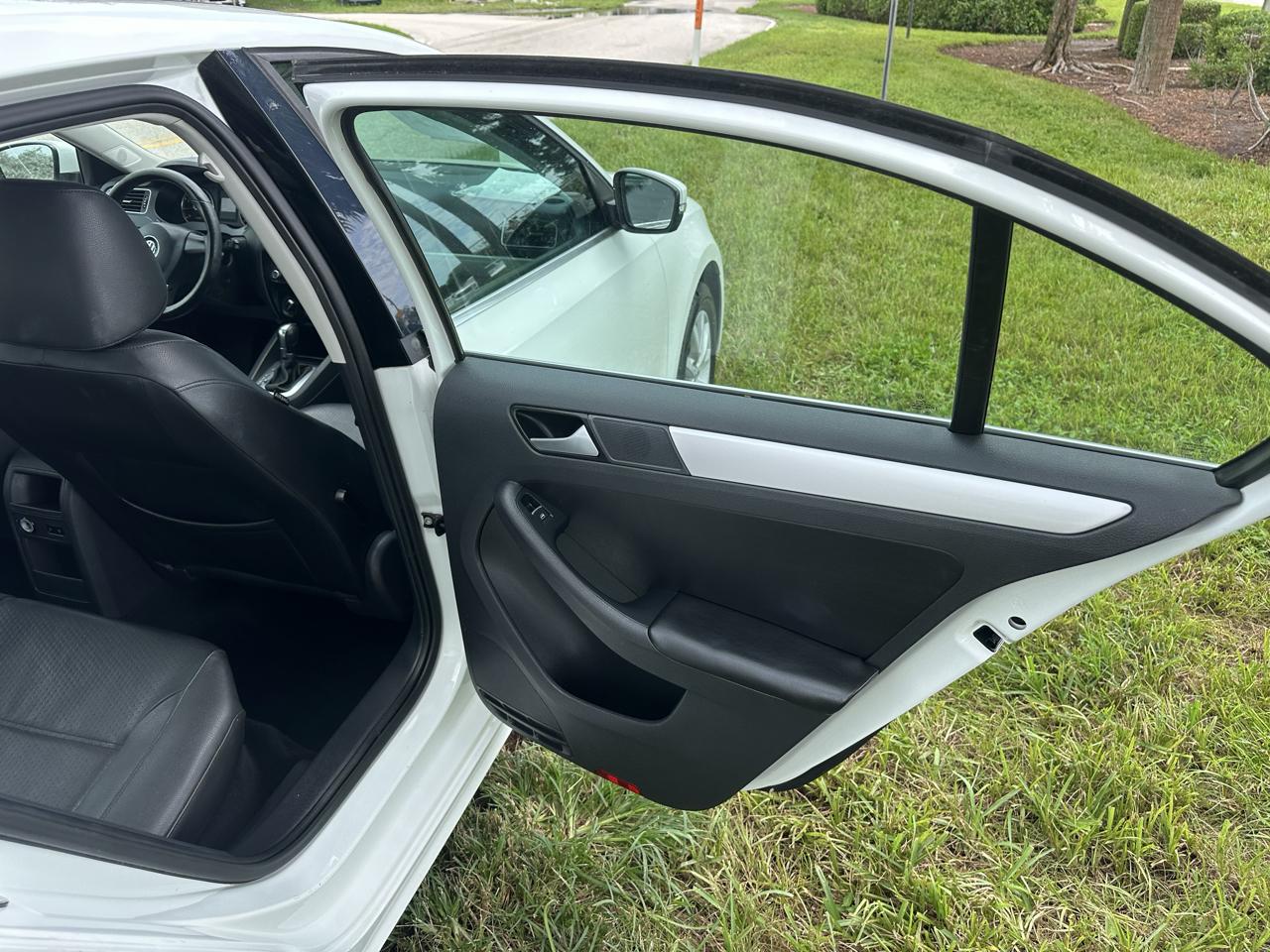 Volkswagen Jetta SE 2014