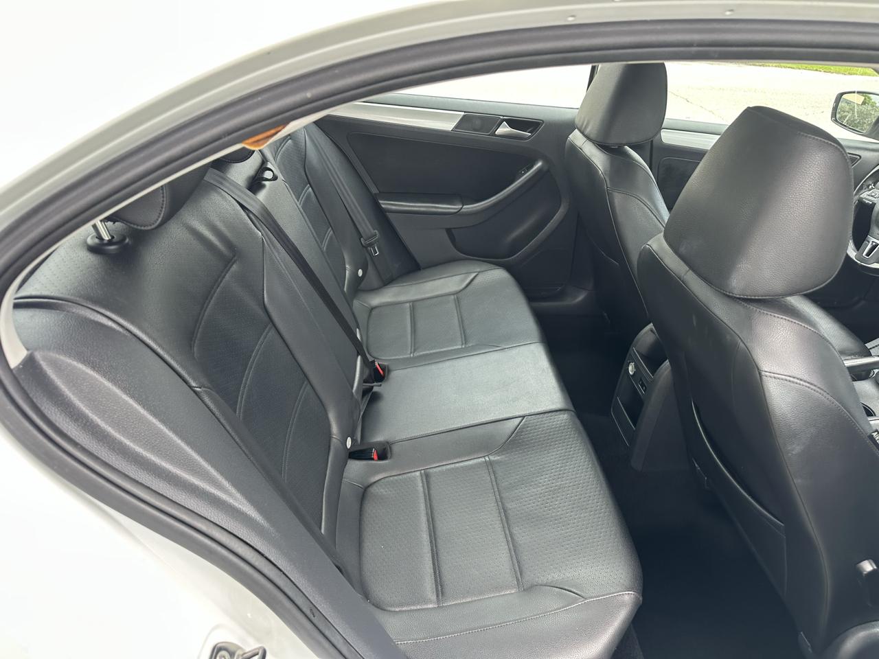 Volkswagen Jetta SE 2014