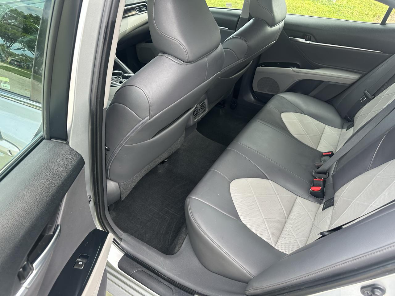 Toyota Camry 4dr Sdn I4 Auto XLE (Natl) 2018
