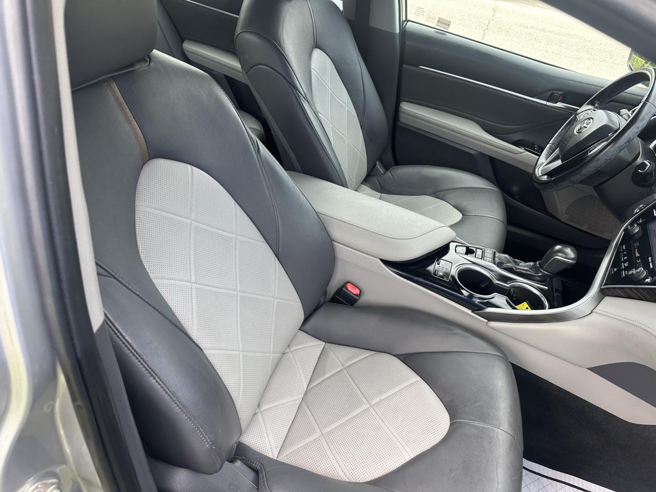 Toyota Camry 4dr Sdn I4 Auto XLE (Natl) 2018