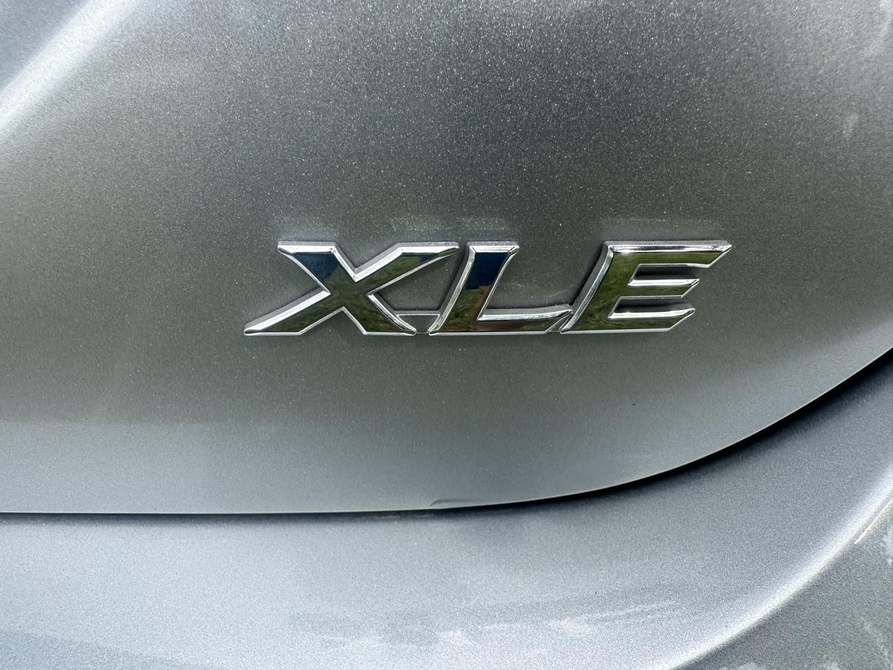 Toyota Camry 4dr Sdn I4 Auto XLE (Natl) 2018