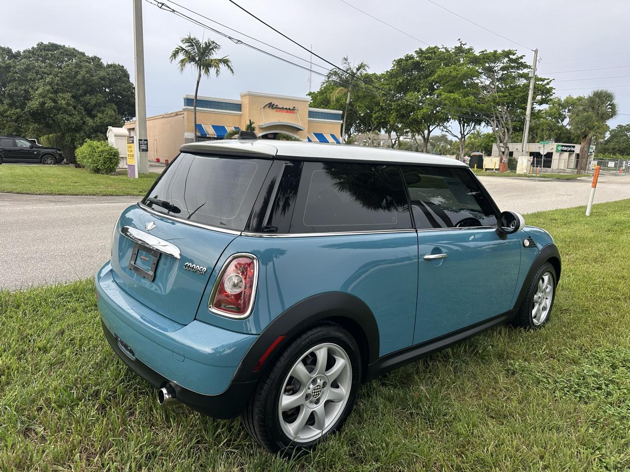 MINI Cooper Base 2010