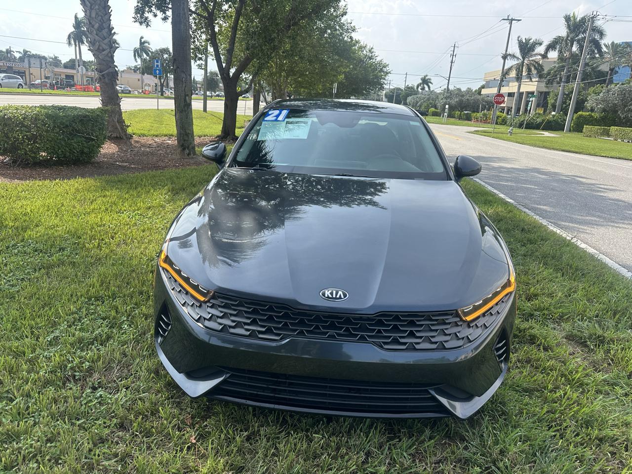 Kia K5 LXS 2021
