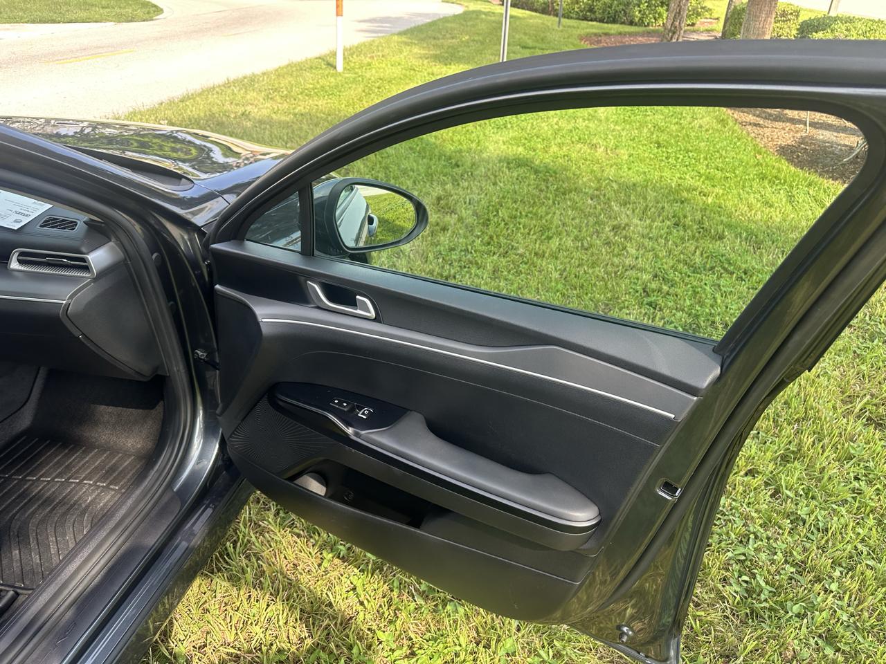 Kia K5 LXS 2021