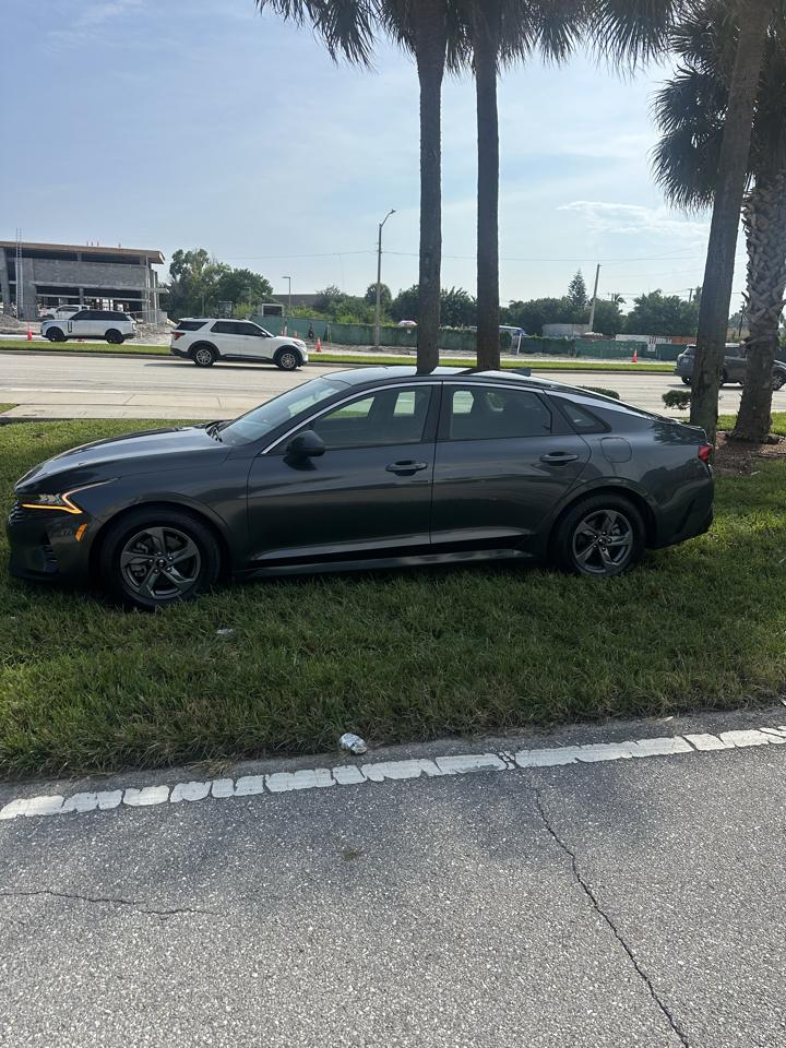 Kia K5 LXS 2021