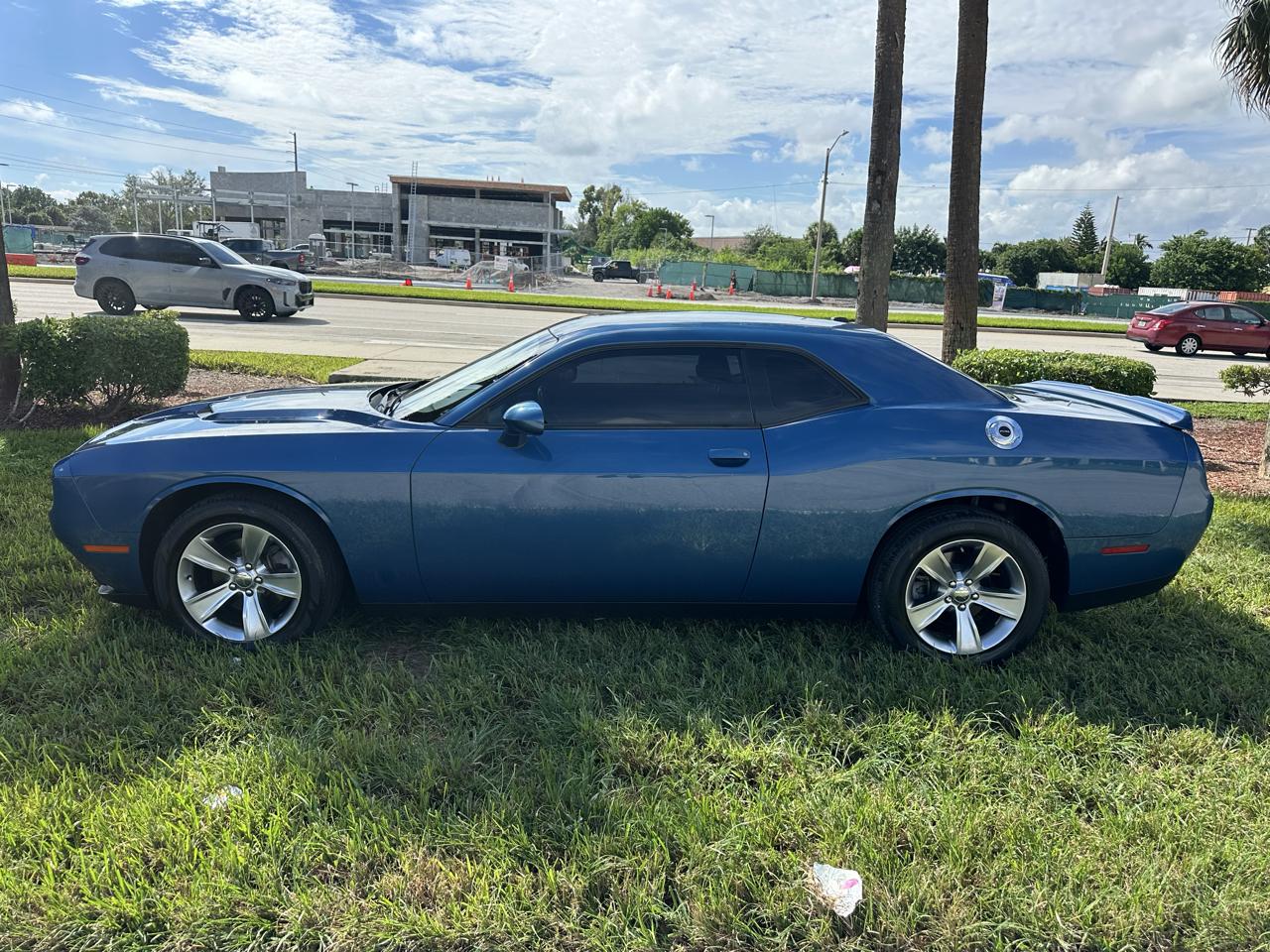 Dodge Challenger SXT 2021