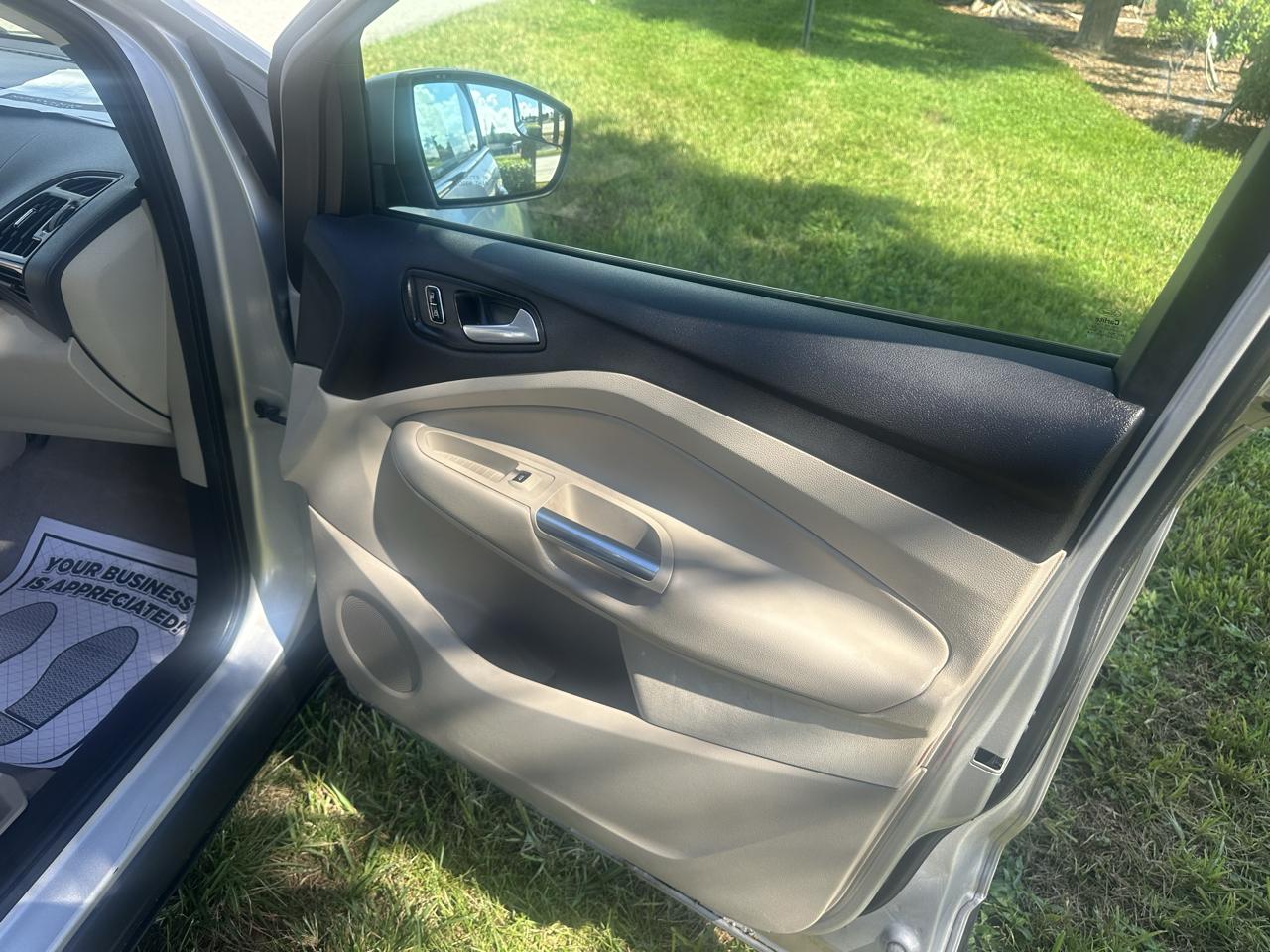 Ford Escape SE FWD 2014