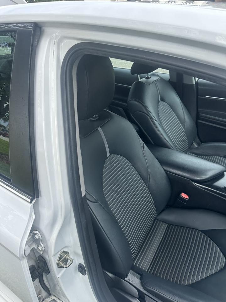 Toyota Camry SE V6 6-Spd AT 2019