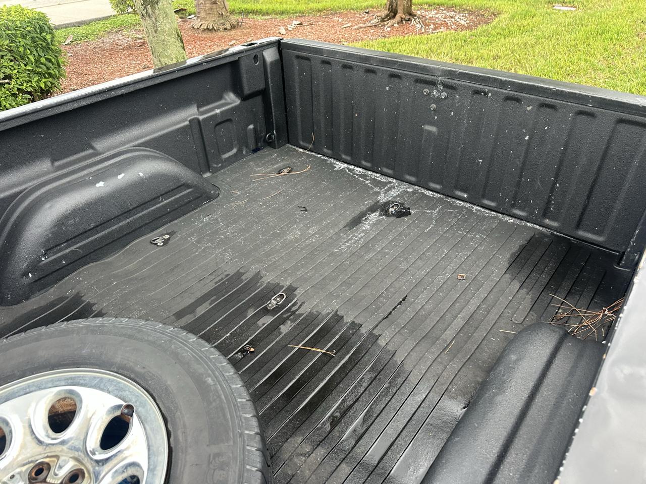 Chevrolet Silverado 1500 1LT Crew Cab 2WD 2002