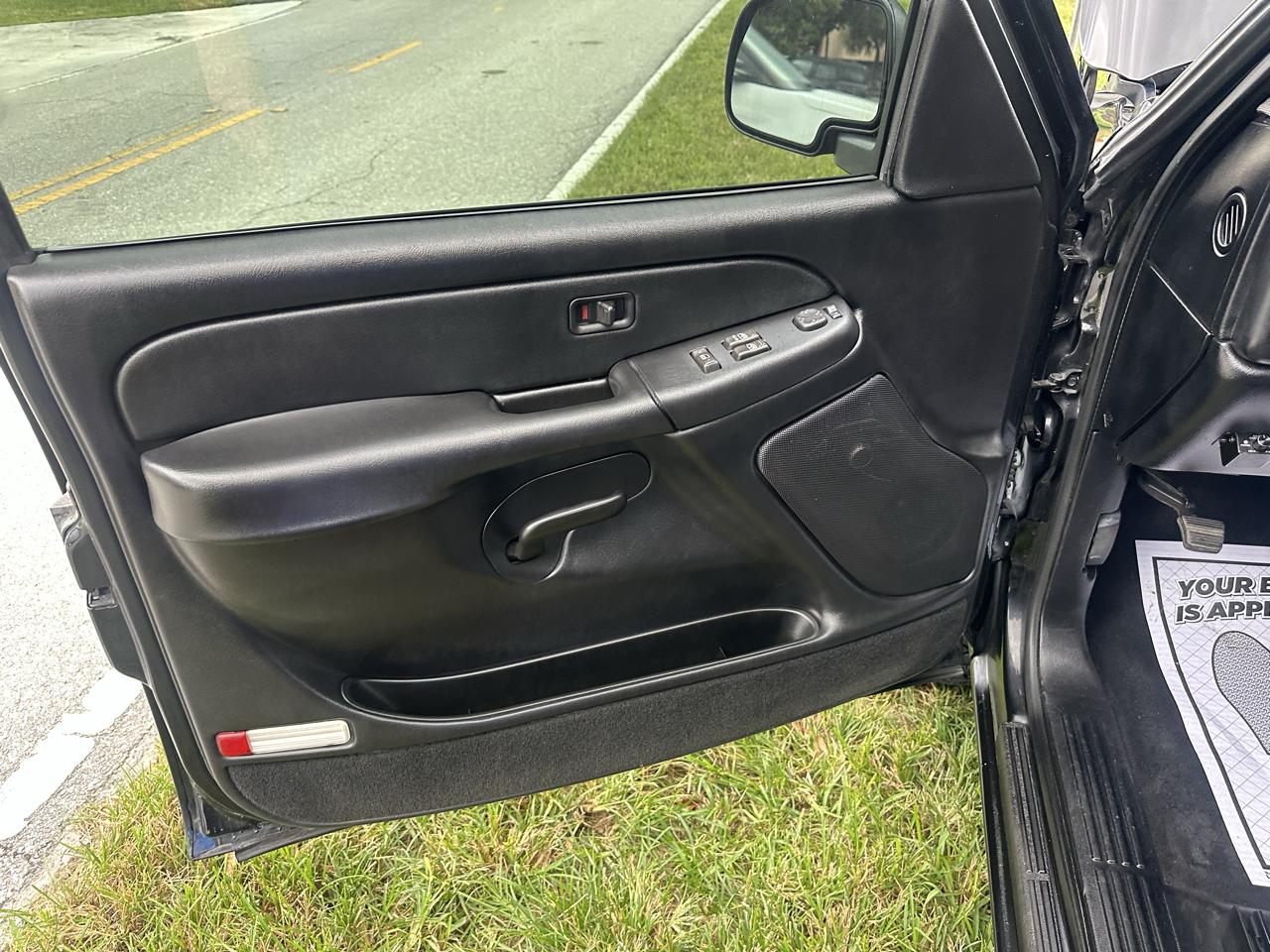 Chevrolet Silverado 1500 1LT Crew Cab 2WD 2002