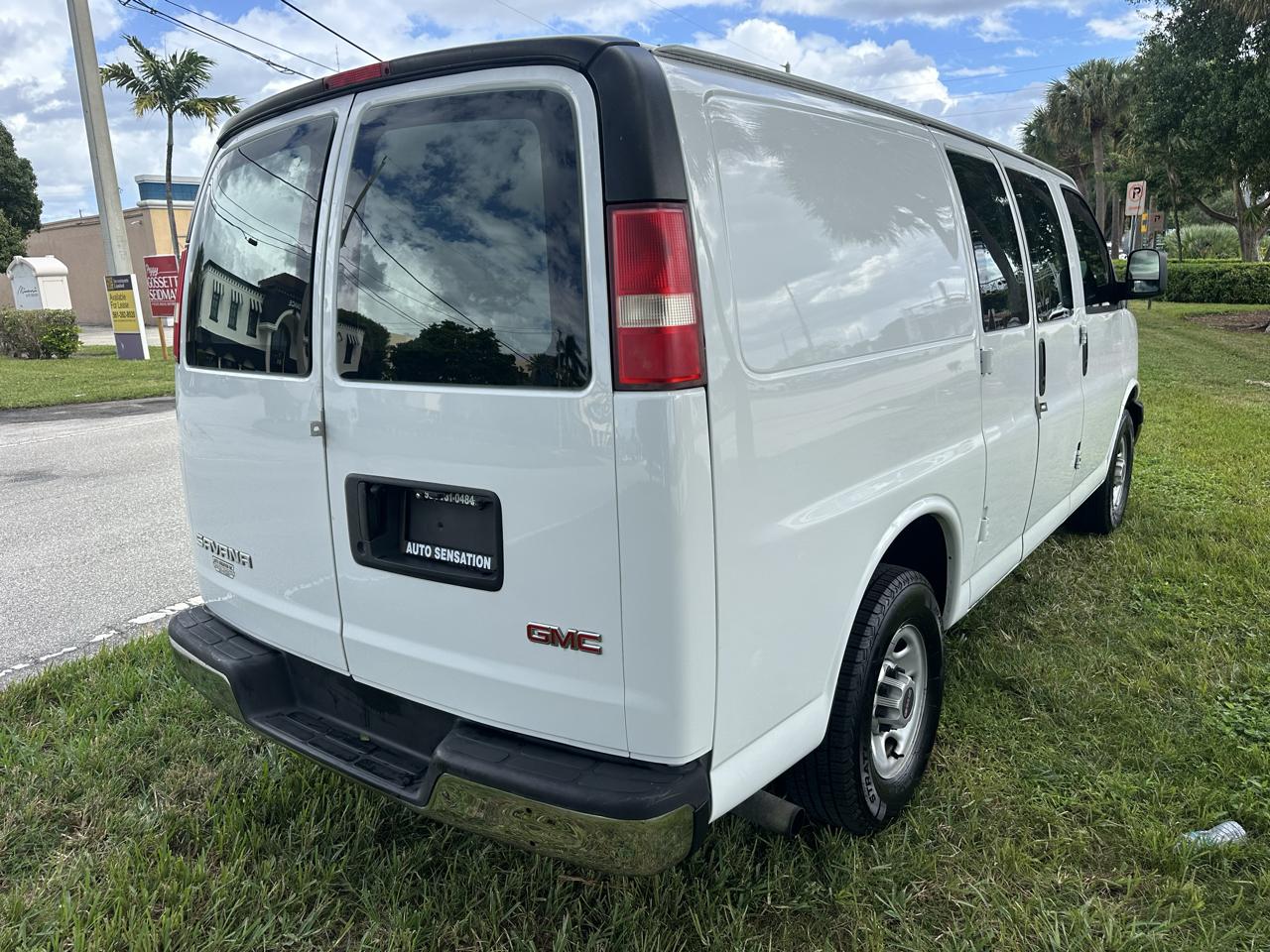 GMC Savana G2500 Cargo 2017