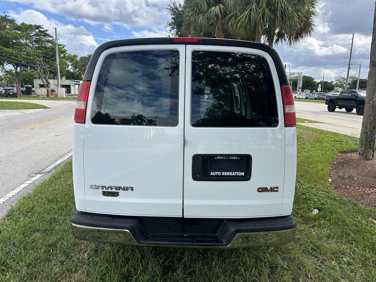 GMC Savana G2500 Cargo 2017