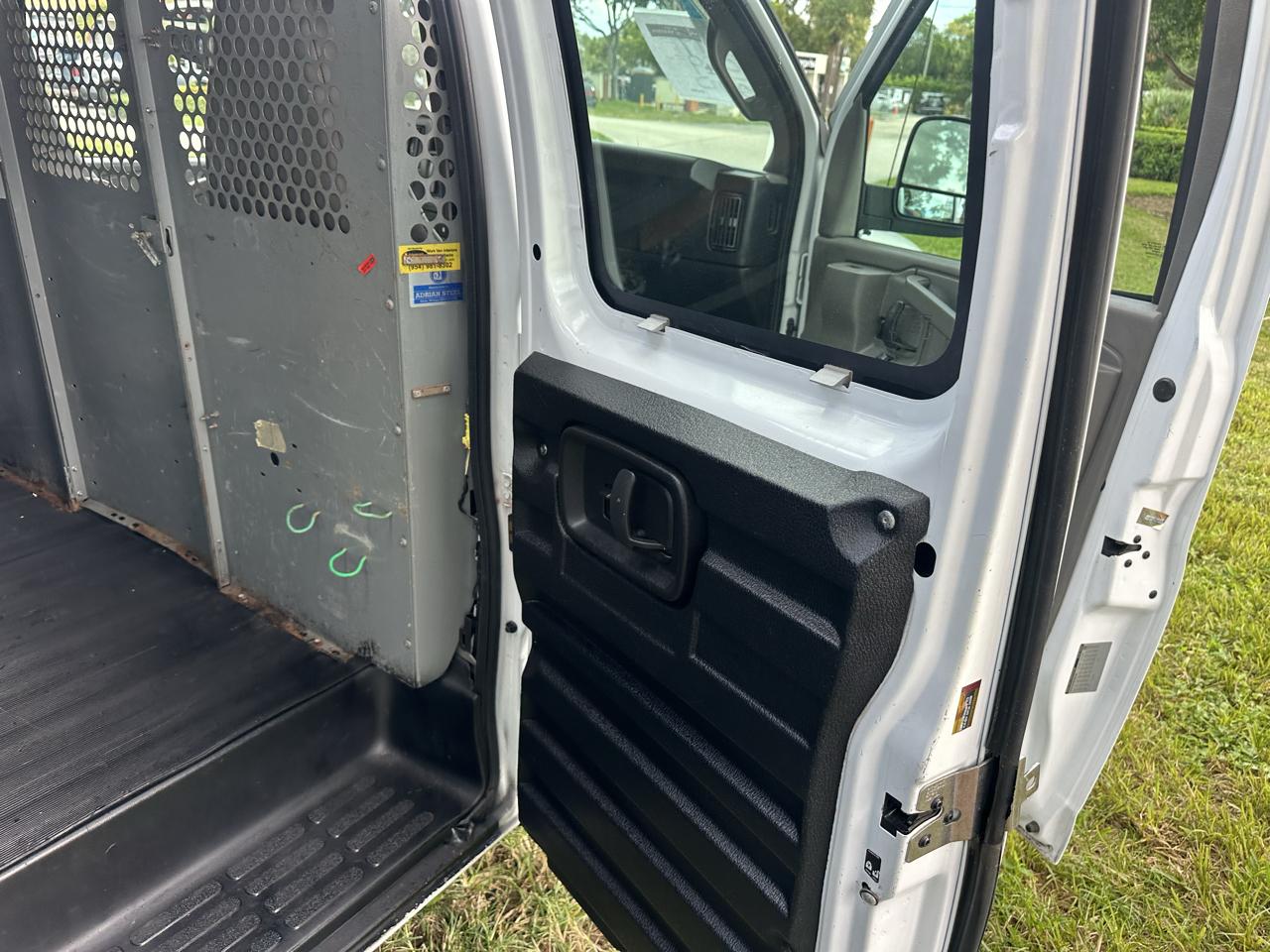 GMC Savana G2500 Cargo 2017
