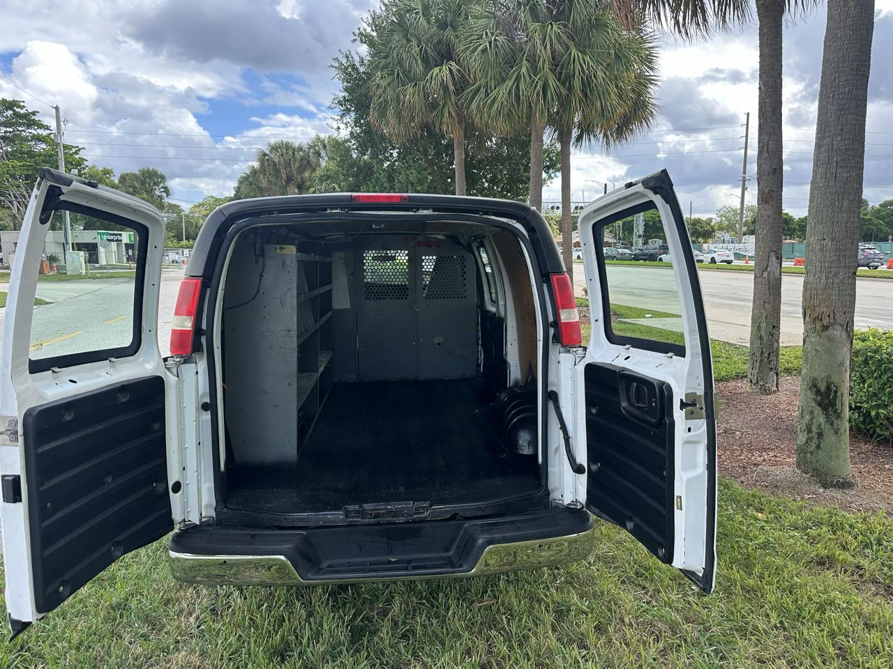 GMC Savana G2500 Cargo 2017