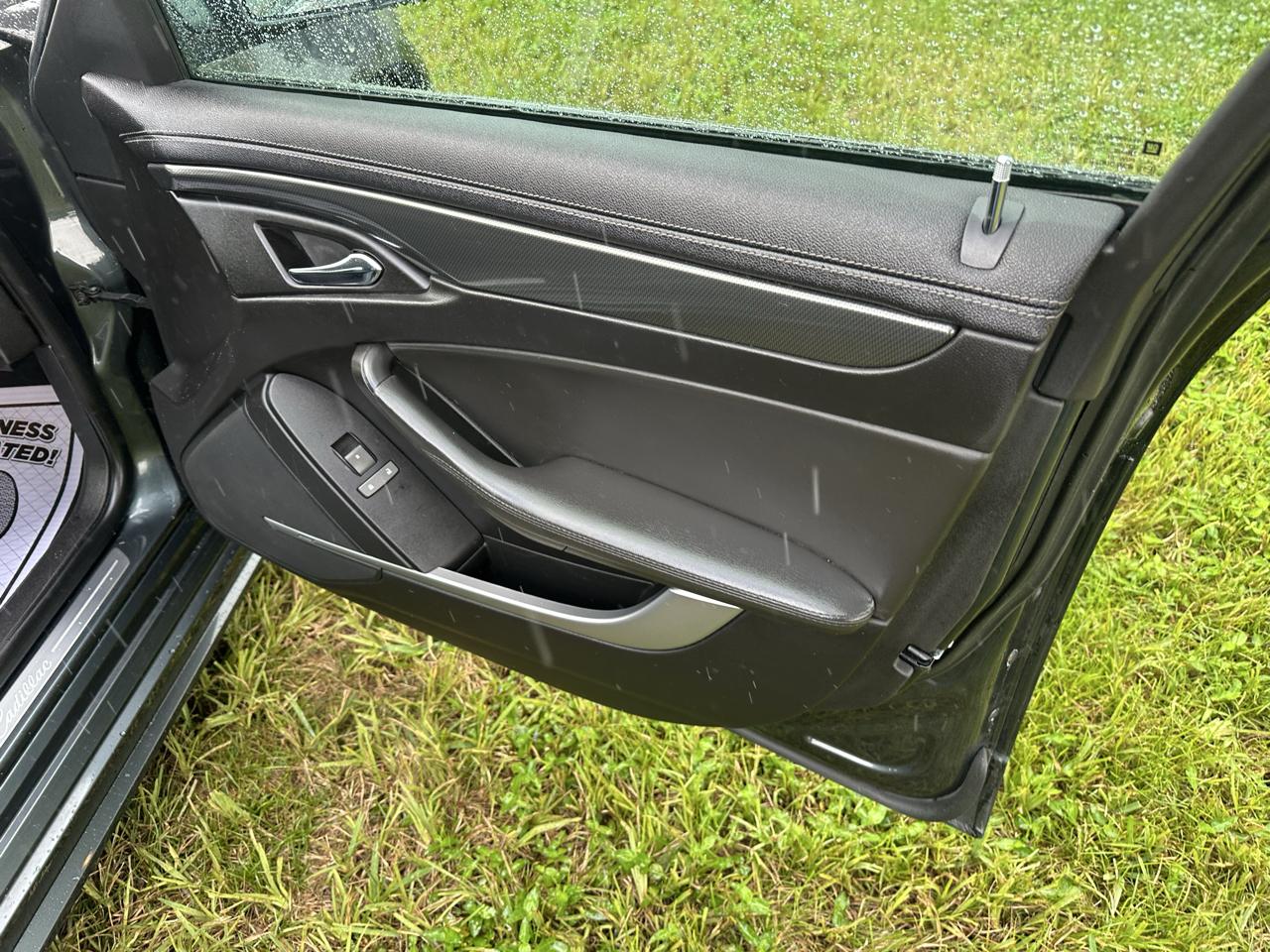 Cadillac CTS 3.0 4D Sedan 2011