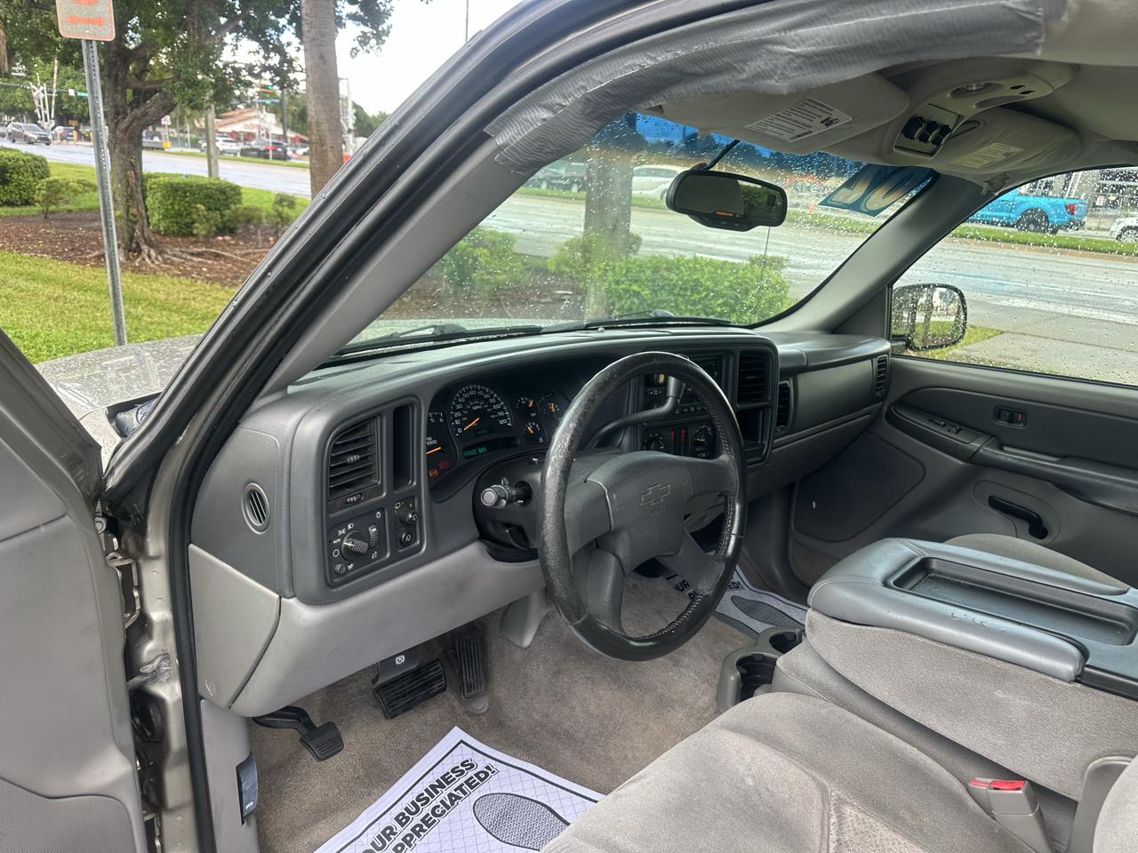 Chevrolet Tahoe 2WD 2003