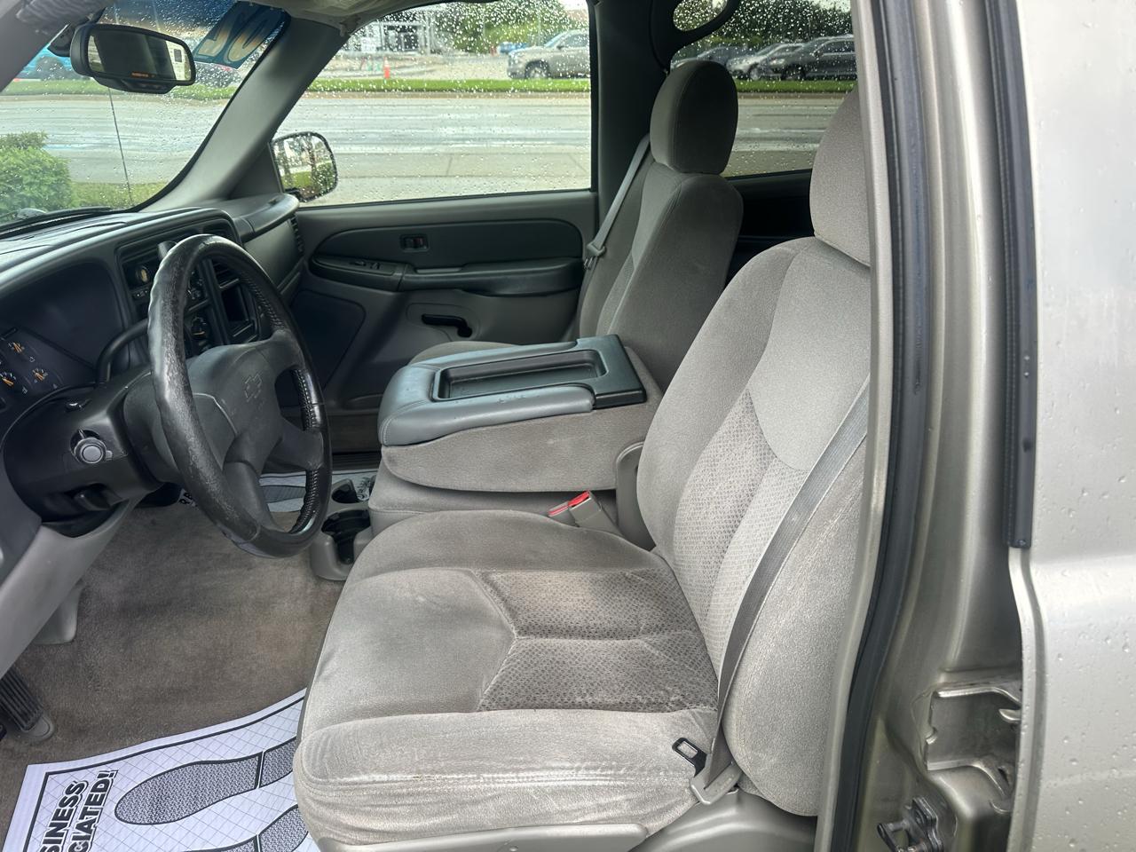 Chevrolet Tahoe 2WD 2003