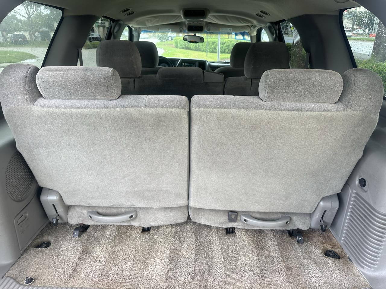 Chevrolet Tahoe 2WD 2003