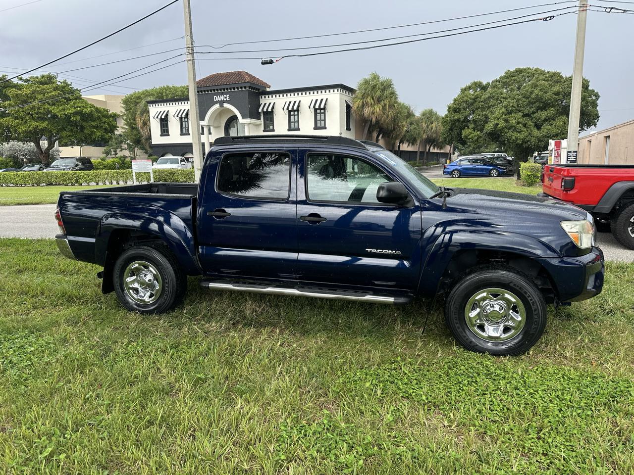 Toyota Tacoma PreRunner Double Cab V6 Auto 2WD 2012