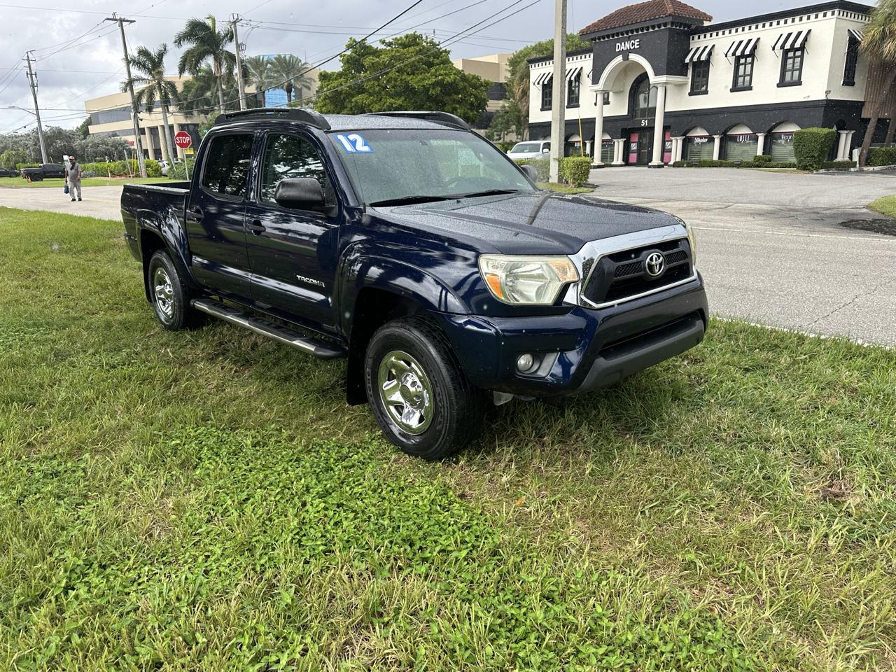 Toyota Tacoma PreRunner Double Cab V6 Auto 2WD 2012