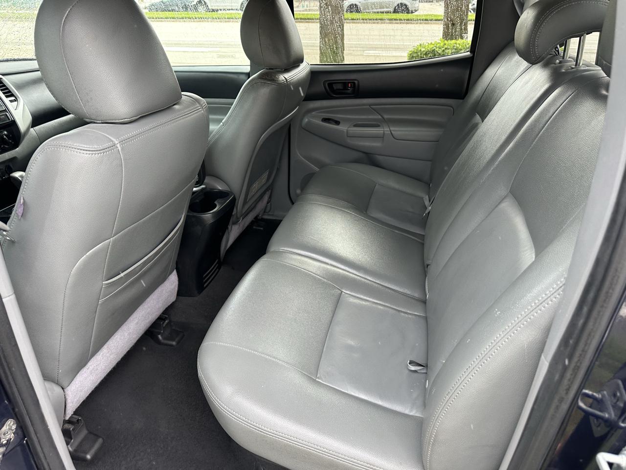 Toyota Tacoma PreRunner Double Cab V6 Auto 2WD 2012