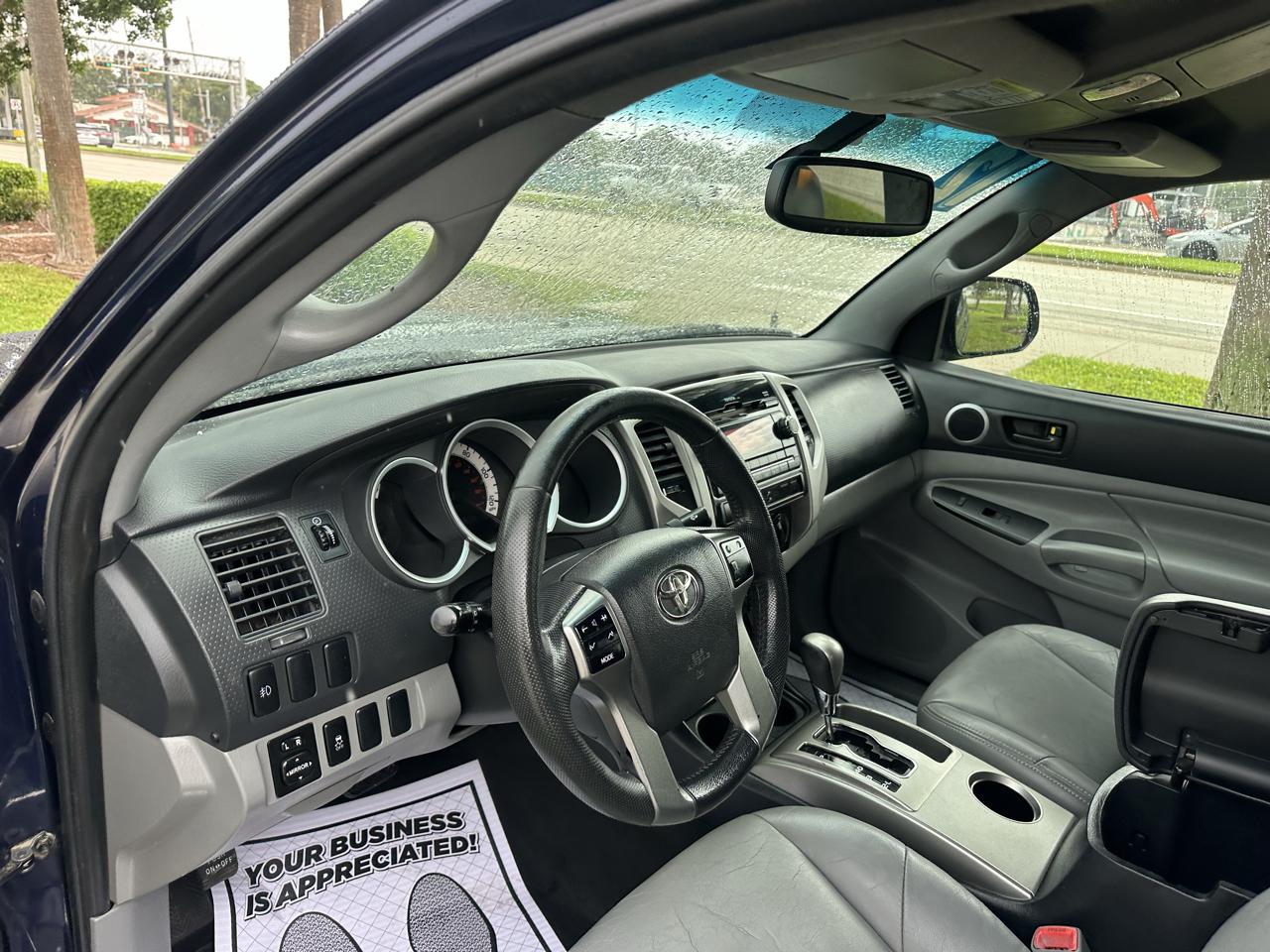 Toyota Tacoma PreRunner Double Cab V6 Auto 2WD 2012