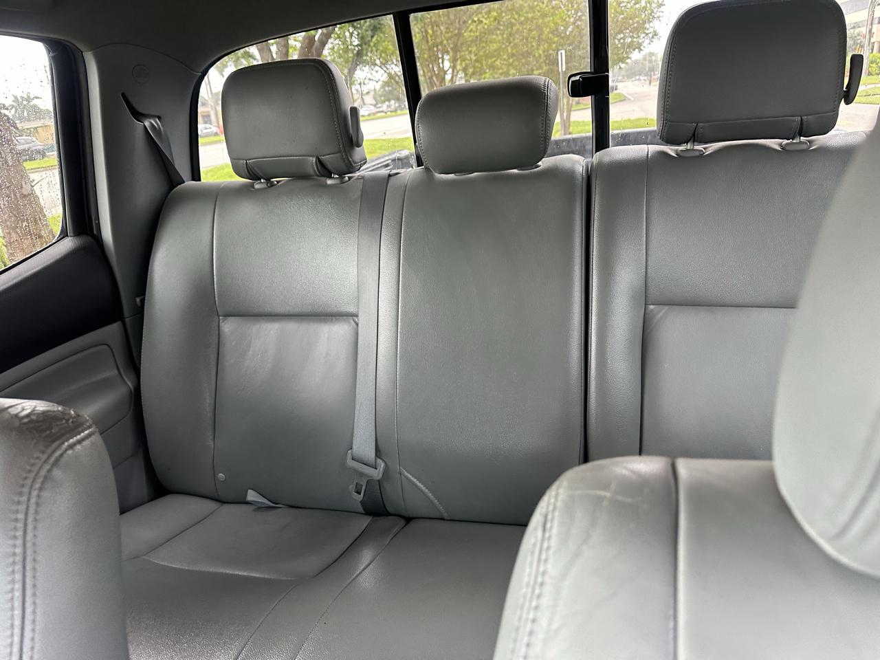 Toyota Tacoma PreRunner Double Cab V6 Auto 2WD 2012