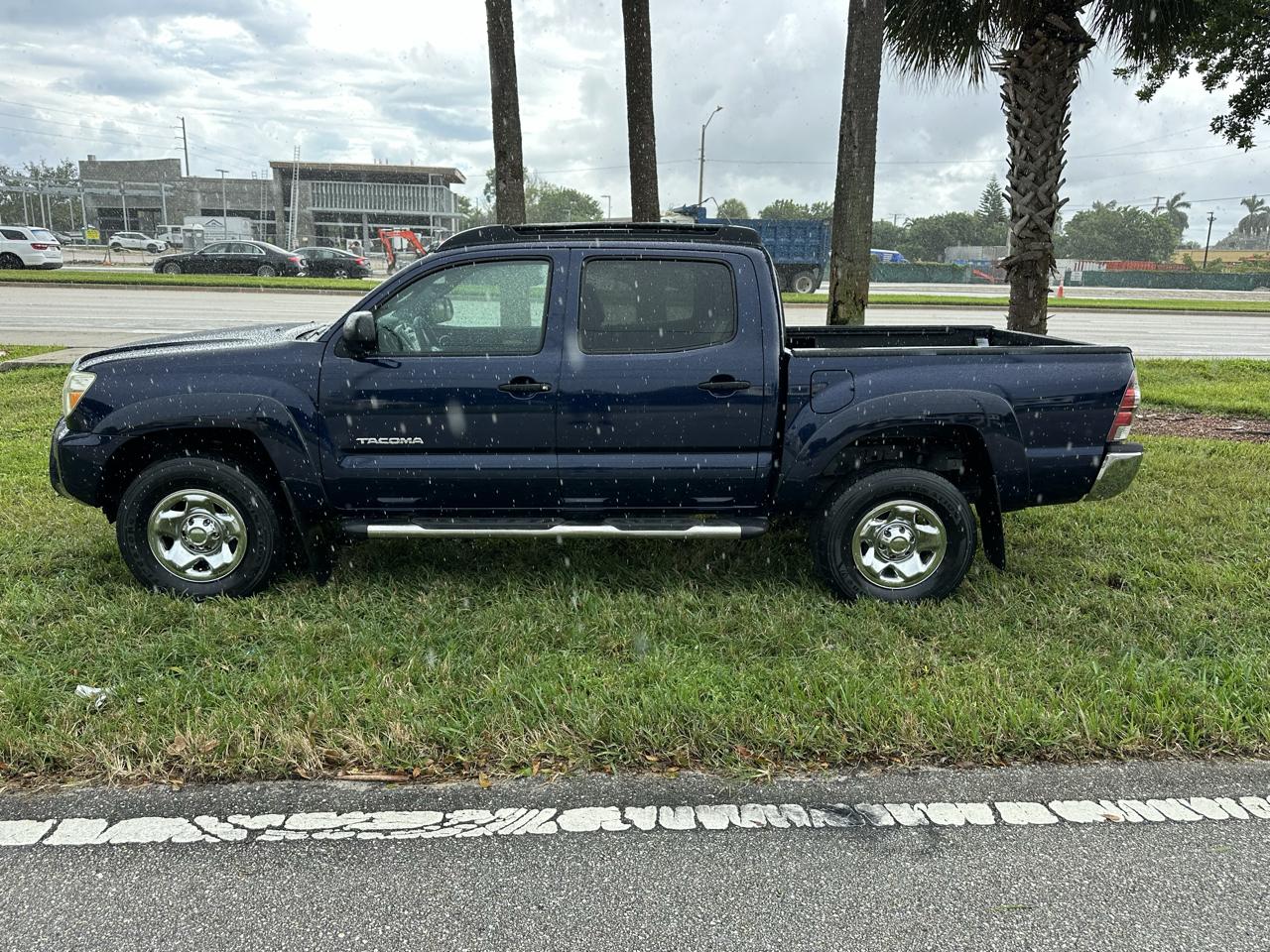 Toyota Tacoma PreRunner Double Cab V6 Auto 2WD 2012