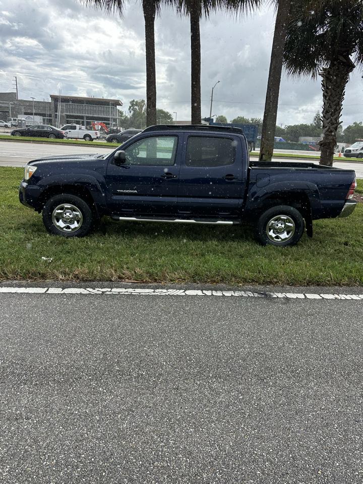 Toyota Tacoma PreRunner Double Cab V6 Auto 2WD 2012