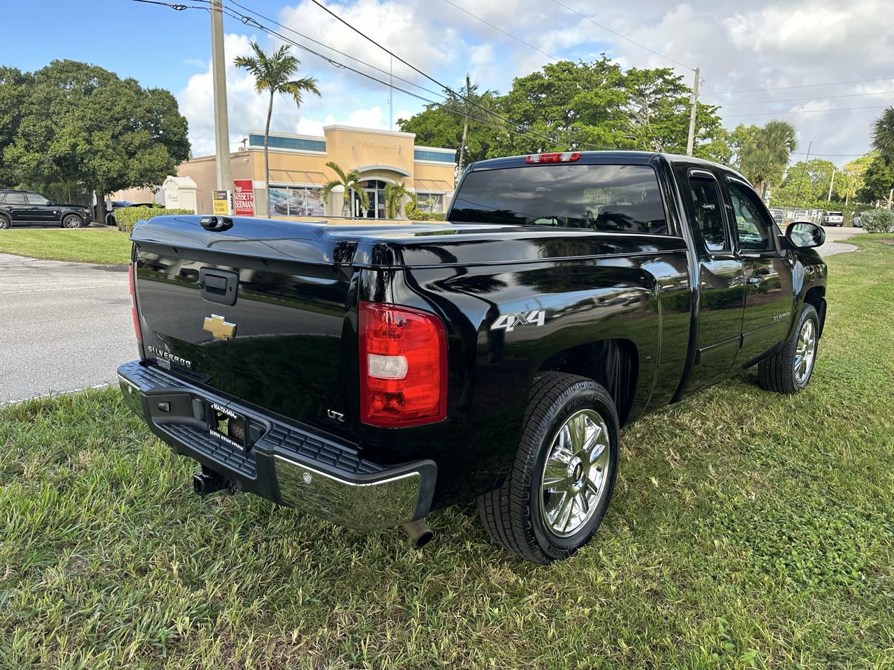 Chevrolet Silverado 1500 1LZ Double Cab 2WD 2013